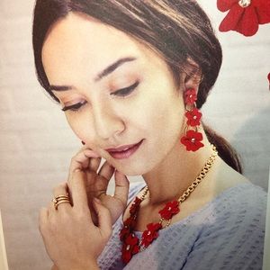 Chloe + Isabel Jewelry - Blooms of Kyoto Convertible Earrings Chloe + Isabel Jewelry - Blooms of Kyoto Convertible Earrings